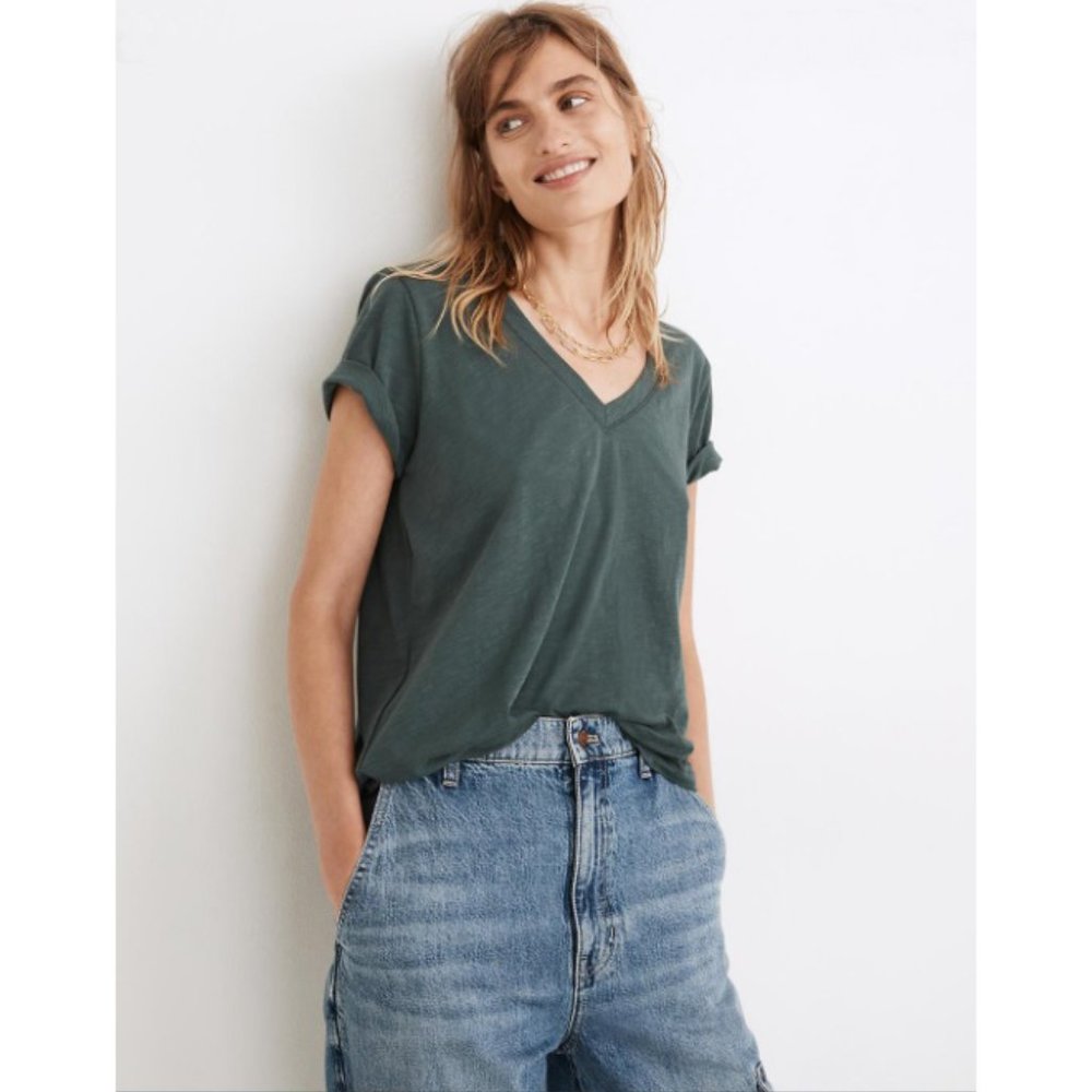 NWT Madewell Whisper Cotton V-Neck T- Shirt size medium